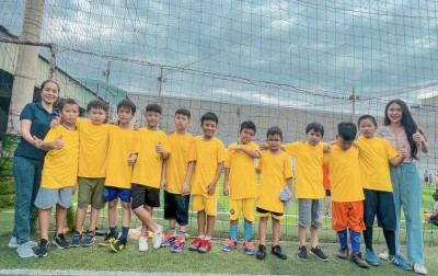 Trường tiểu học Hoà Phú tổ chức giải bóng đá mini cho học sinh khối lớp 4 và lớp 5