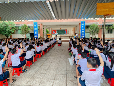 Liên đội Tiểu học Hoà Phú tổ chức Tuyên truyền "Văn hoá ứng xử cho học sinh" năm học 2022 - 2023.