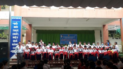 Lễ Kết Nạp Đội Trường Tiểu Học Hòa Phú